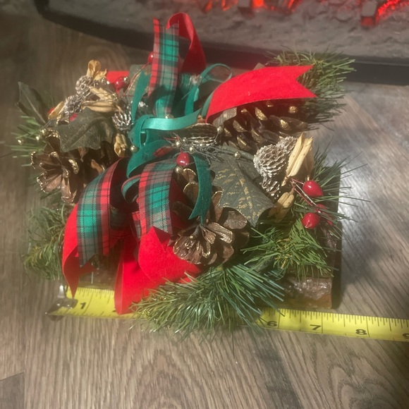 Vintage Christmas Holiday Yule Log Decoration Centerpiece - Picture 7 of 8